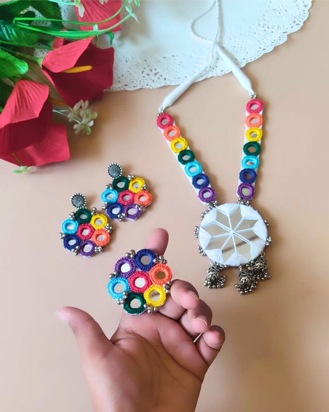 Rainvas multicolor round mirror necklace, ring & earrings set