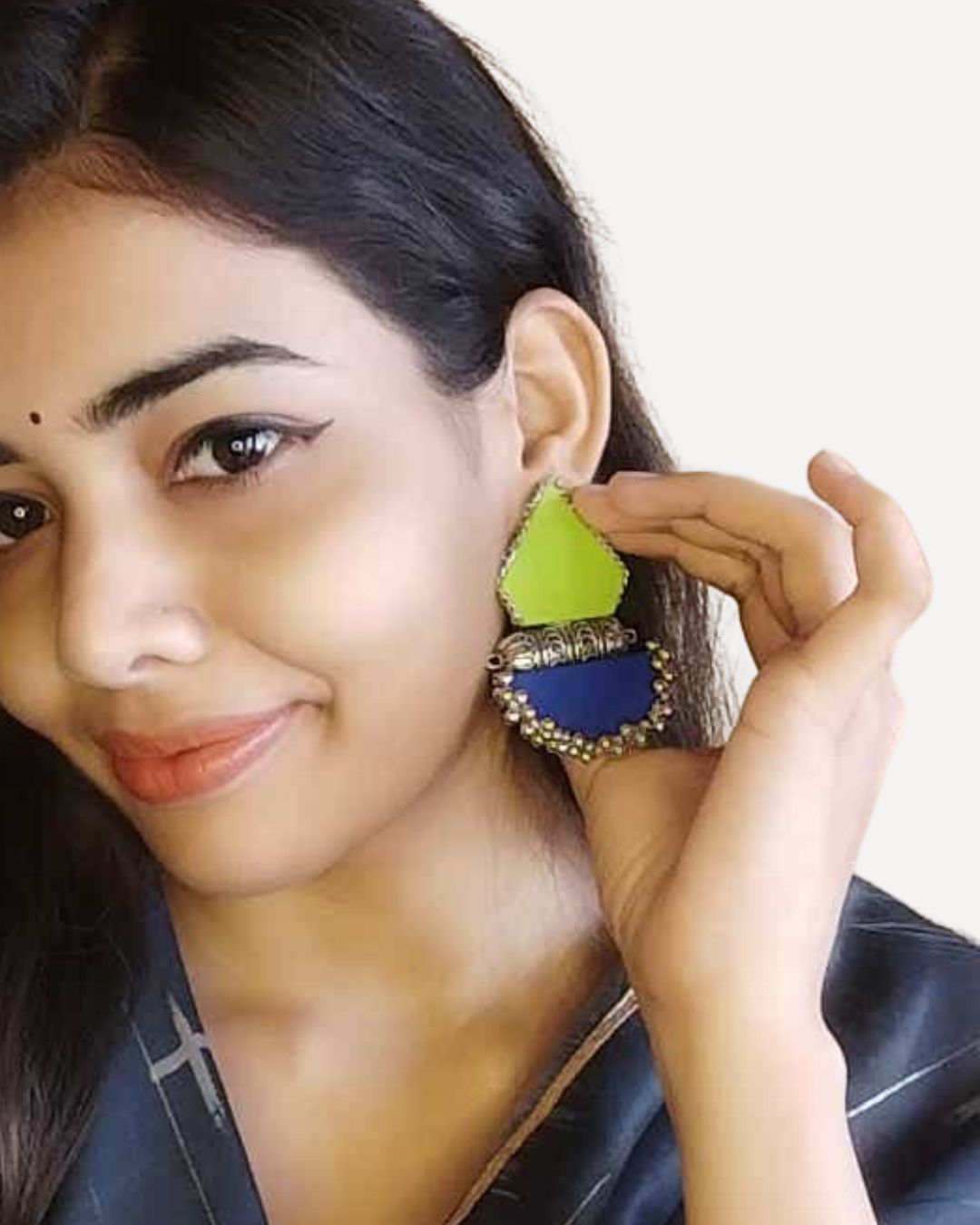 Parrot Green Blue earrings