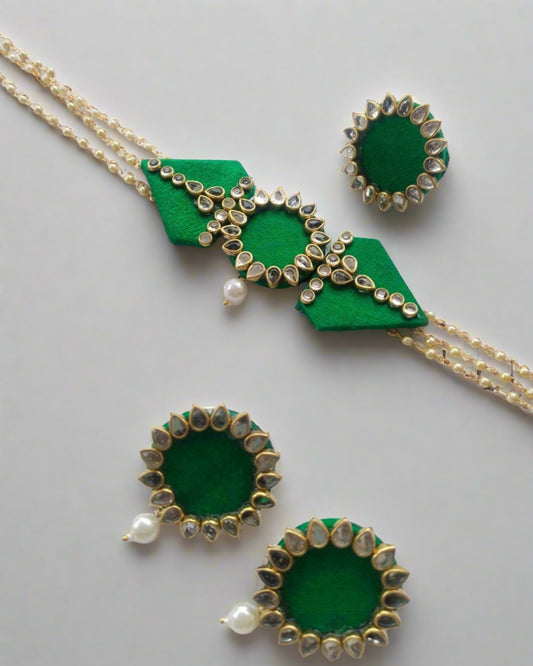 Rainvas Green kundan choker and earrings set