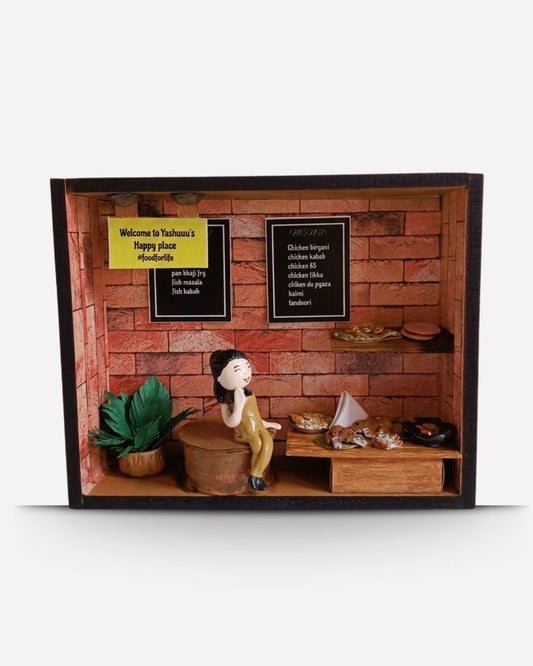 Custom Restaurant-Themed Miniature Frame