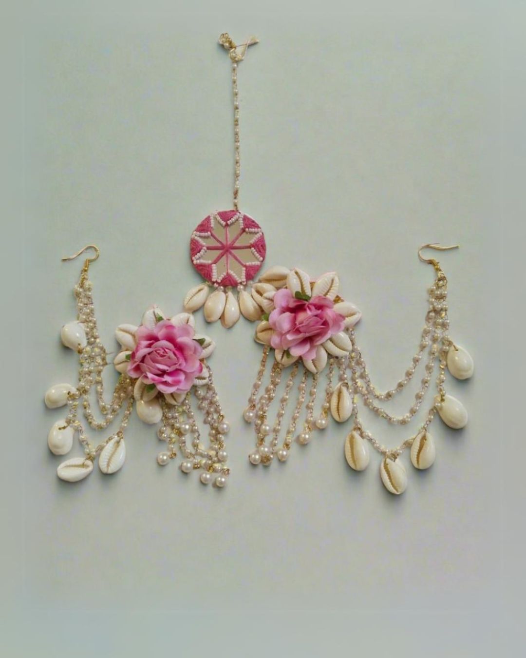 Rose floral earrings mangtika set in white pink with chain
