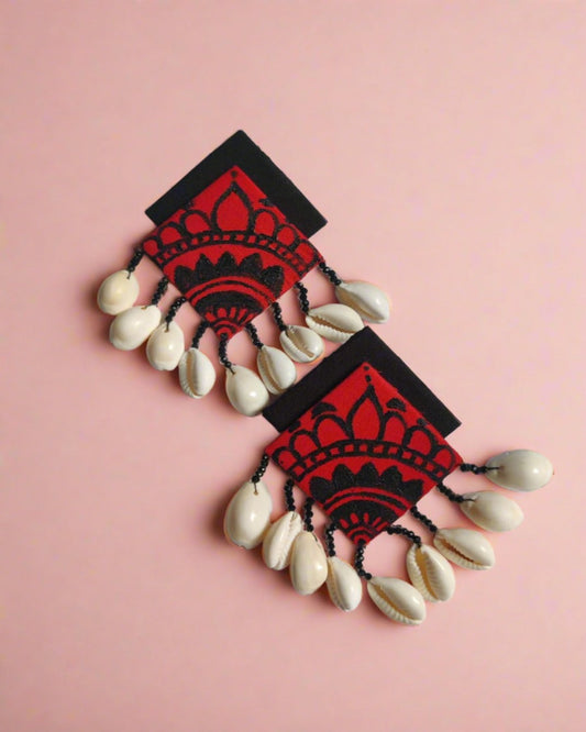 Black & red cowry shell earrings