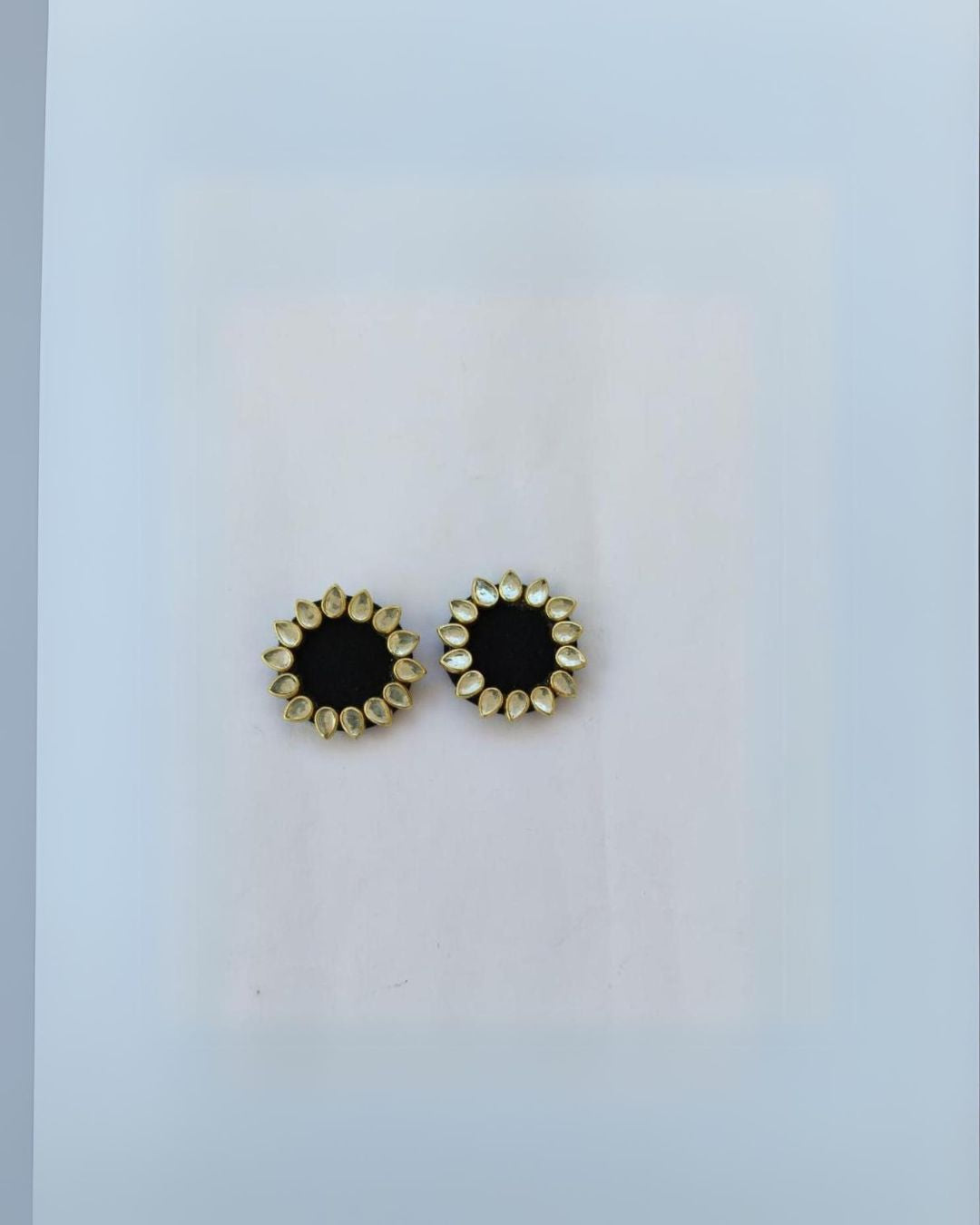 Kundan multicolor studs