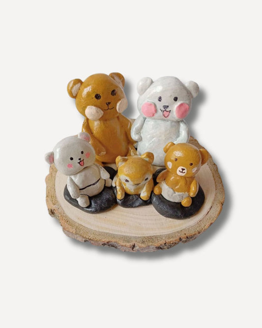 Milk and mocha family miniature