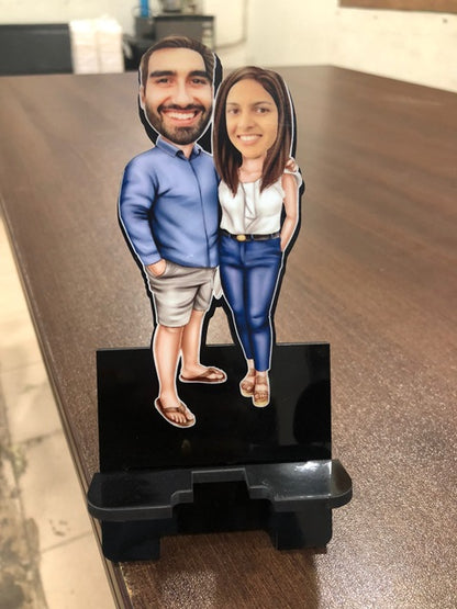 Funny photo Caricature customized mobile stand of a happy couple wearing shorts and tshirt with sleepers