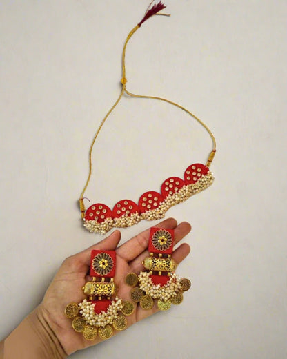 Rainvas Red necklace choker earrings set with kundan and golden pearls beads
