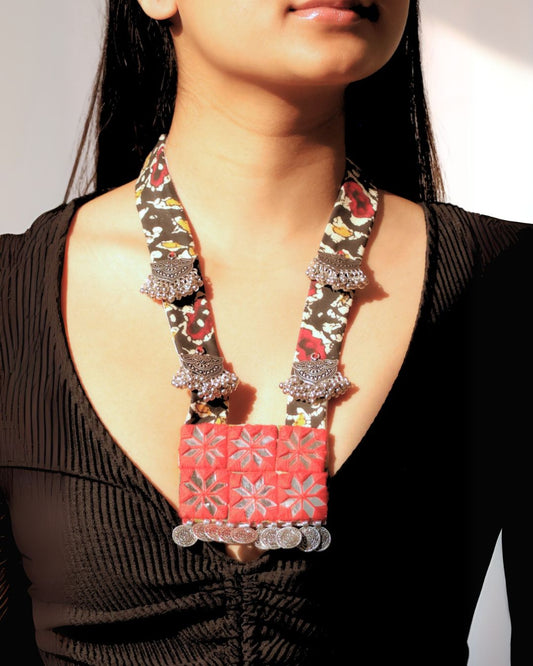 Black and red mirror long necklace