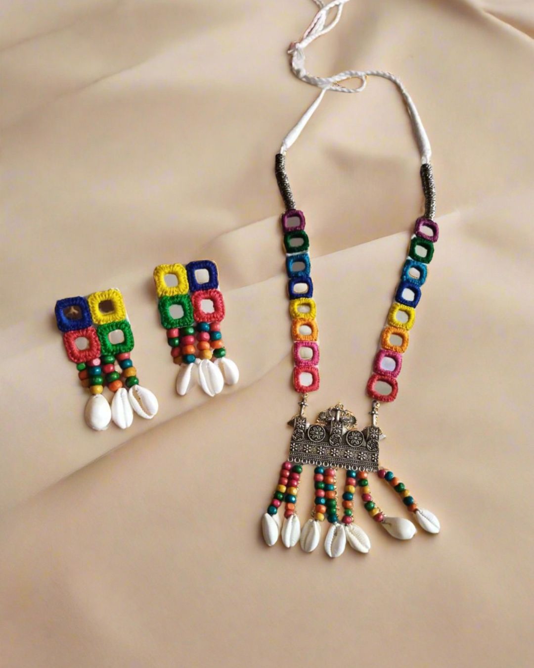 Multicolor Mirror Necklace Set