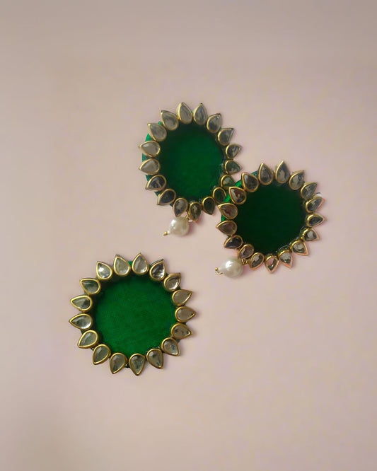 Rainvas Green Kundan rings and studs earrings combo set for women