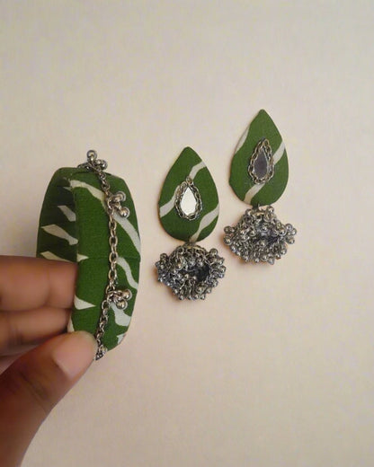 Mehendi Droplet Earrings & Bangles