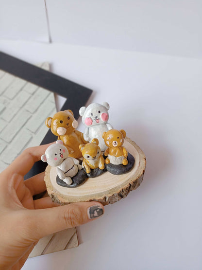 Milk and mocha family miniature