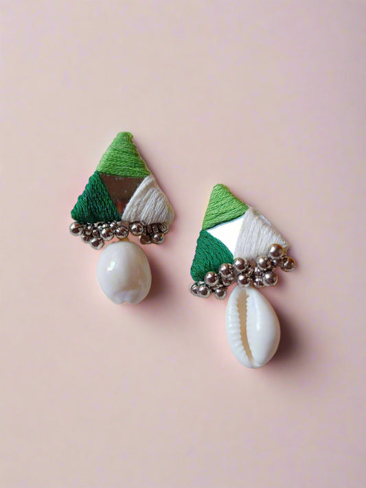 Rainvas Mirror triangle earrings in green white with cowry shell