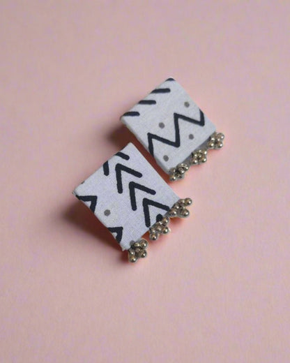 Noir Silver Bead Square Earrings