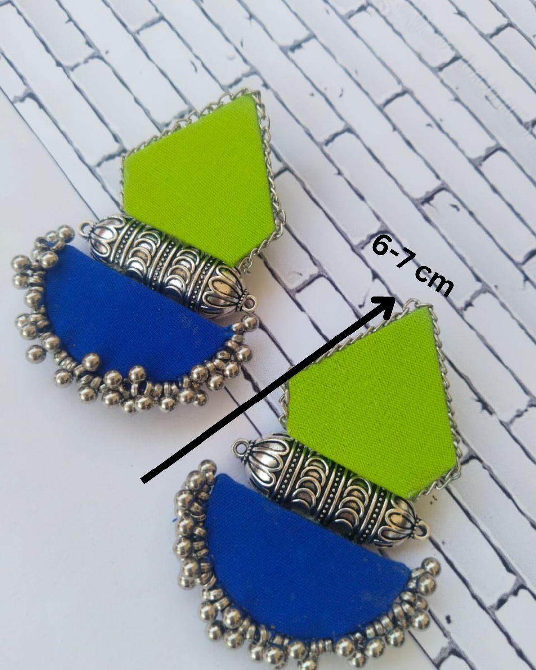 Parrot Green Blue earrings