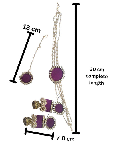 Purple choker and earrings showing its measurements on virtual backdrop