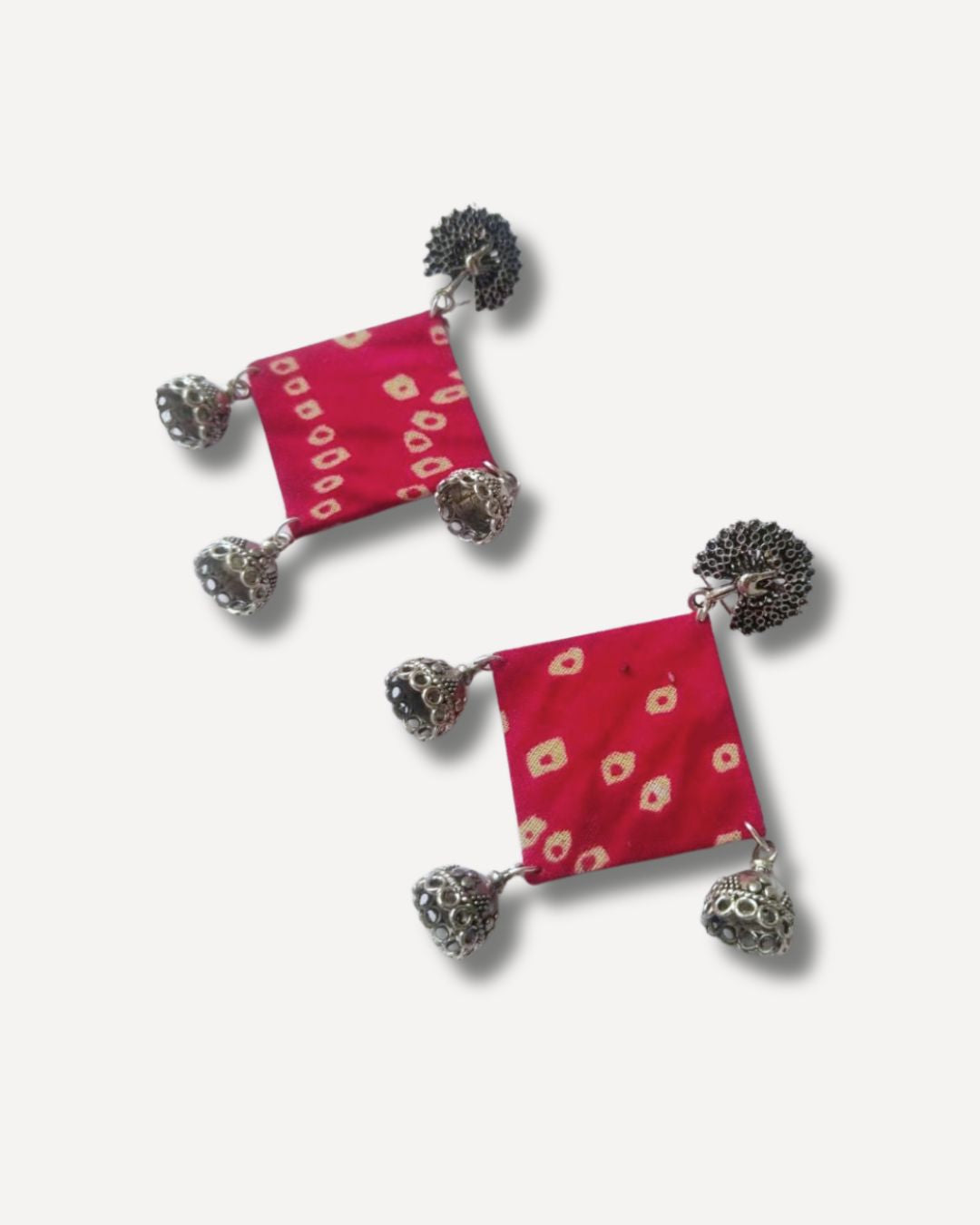 Pink Bandhani Jhumka