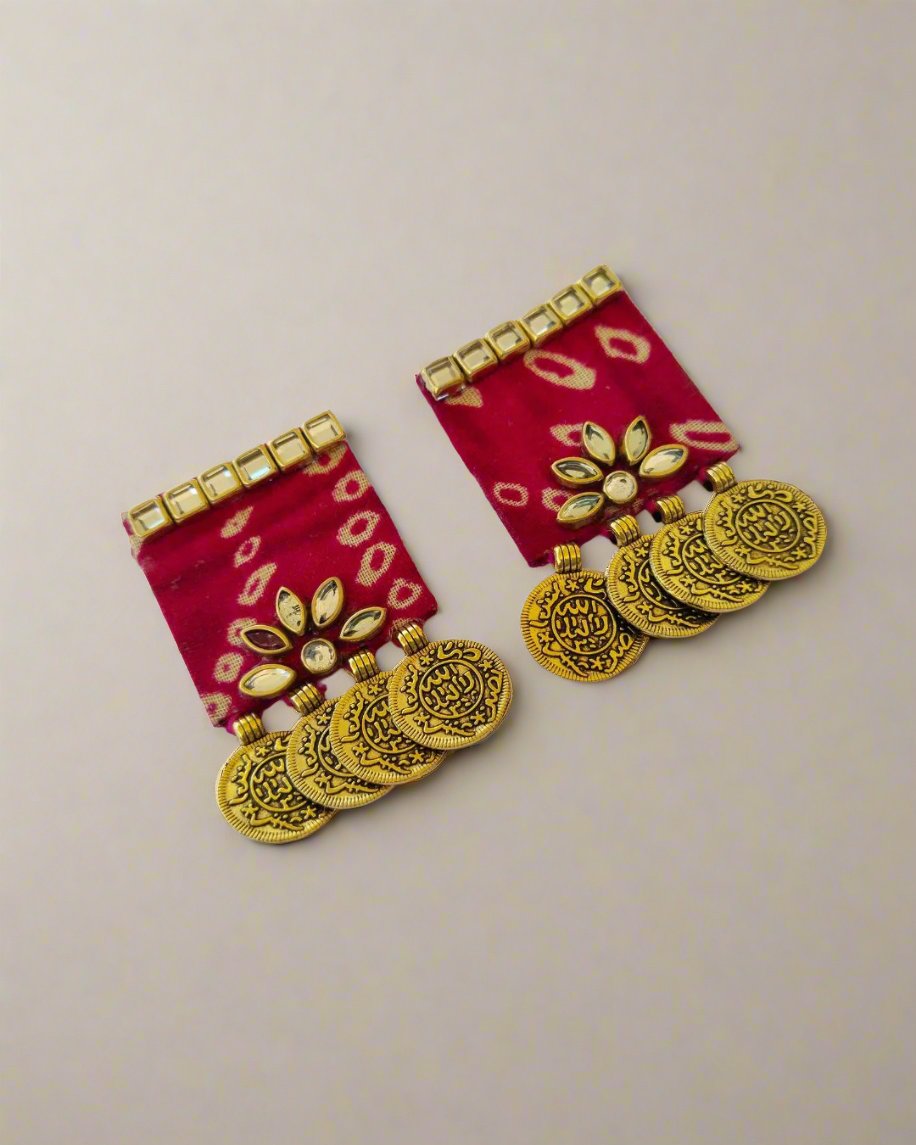 Red square kundan studs