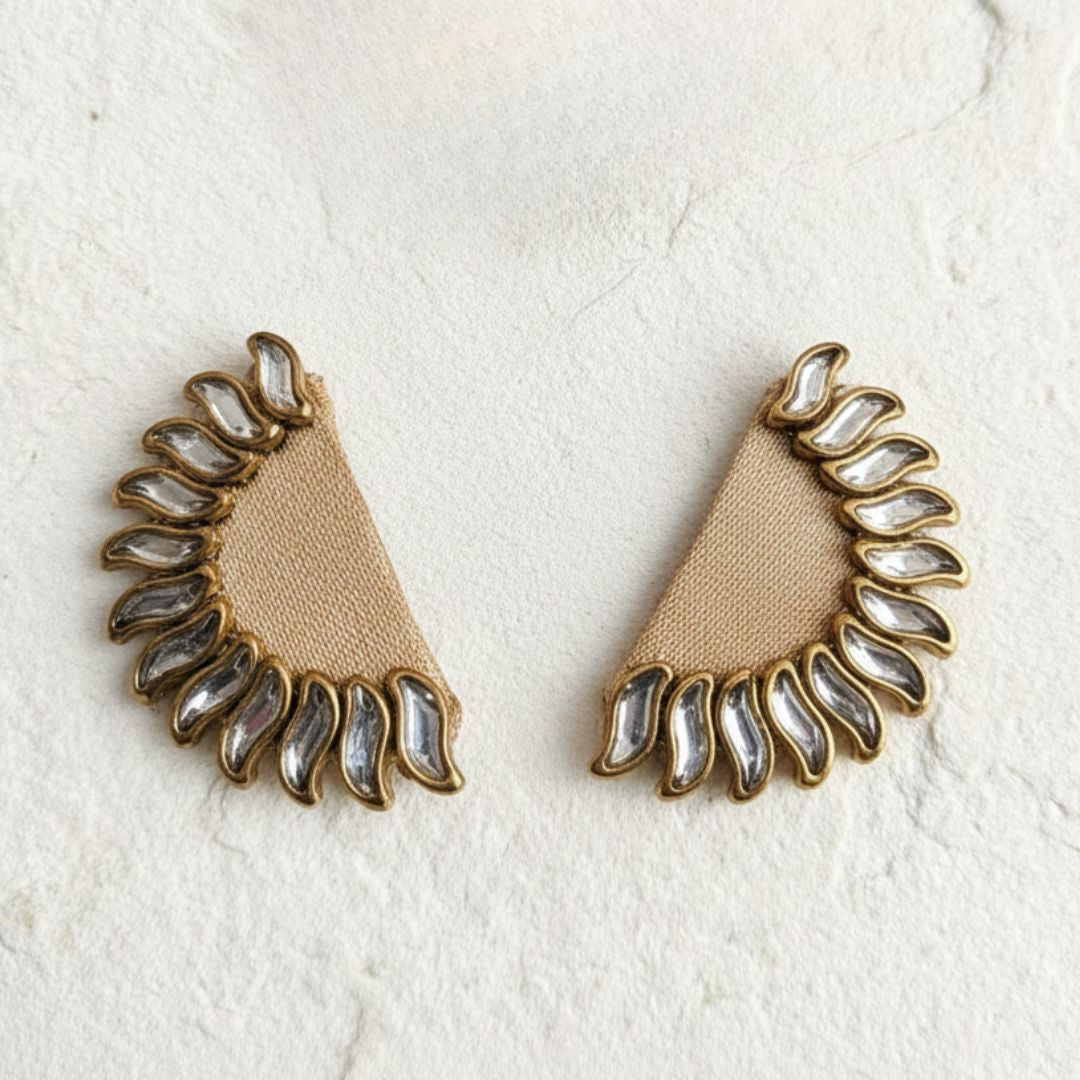 Beige Semi-Round Sunburst Kundan Stud Earrings