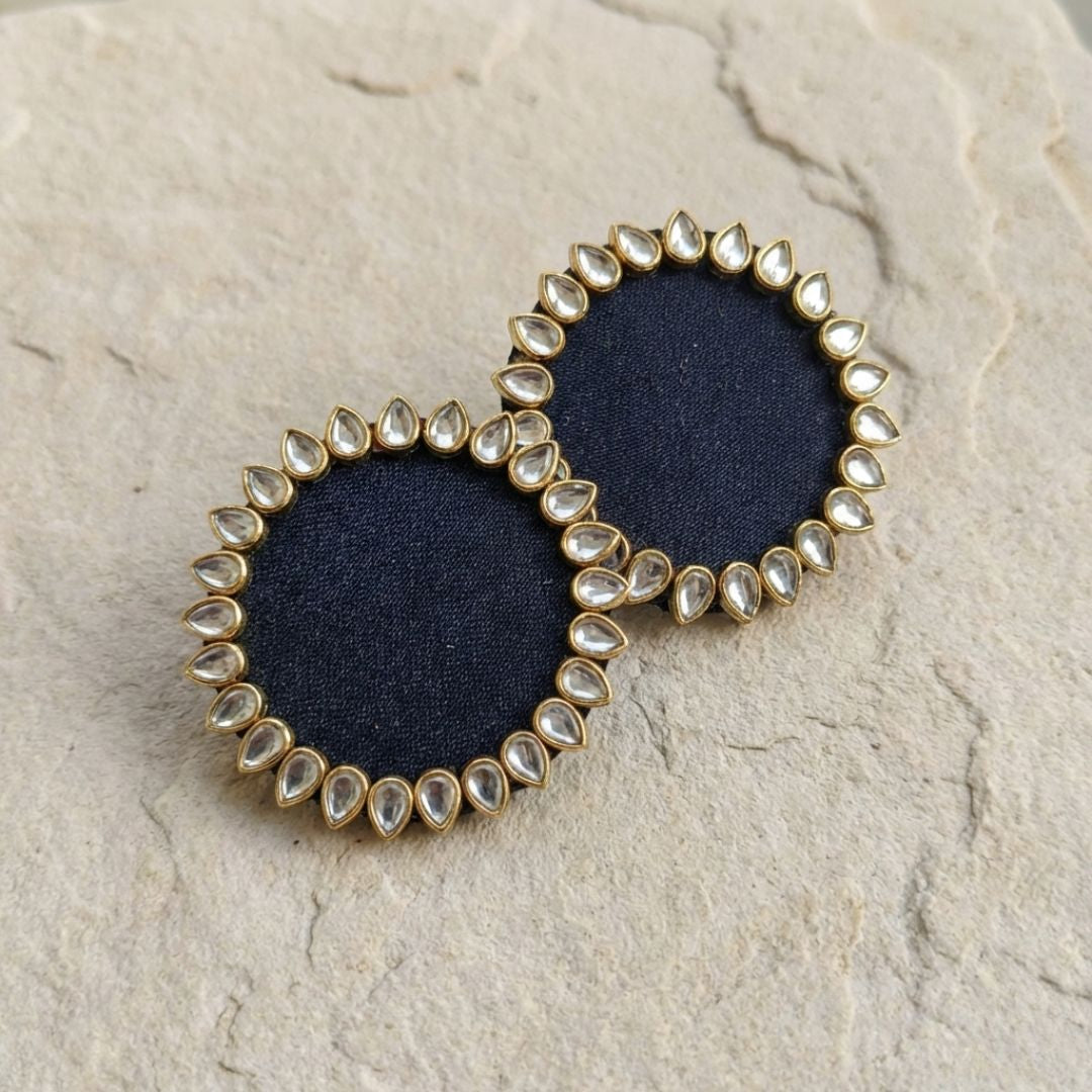 Black Halo Kundan Mini Stud Earrings