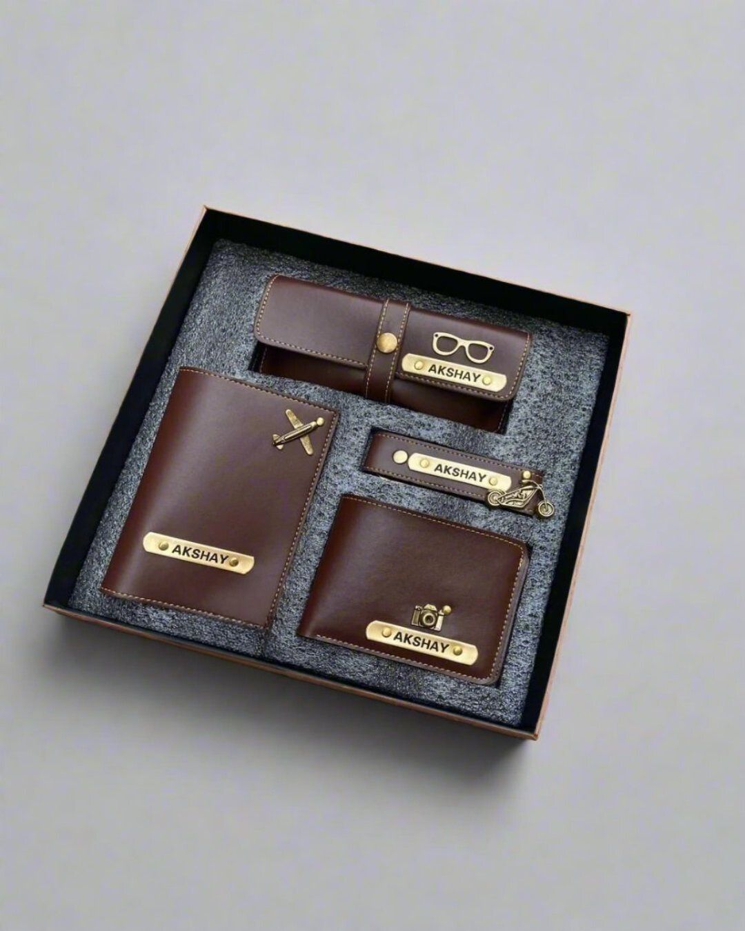 Utility Gift Leather Trio: Wallet, Keychain & Case