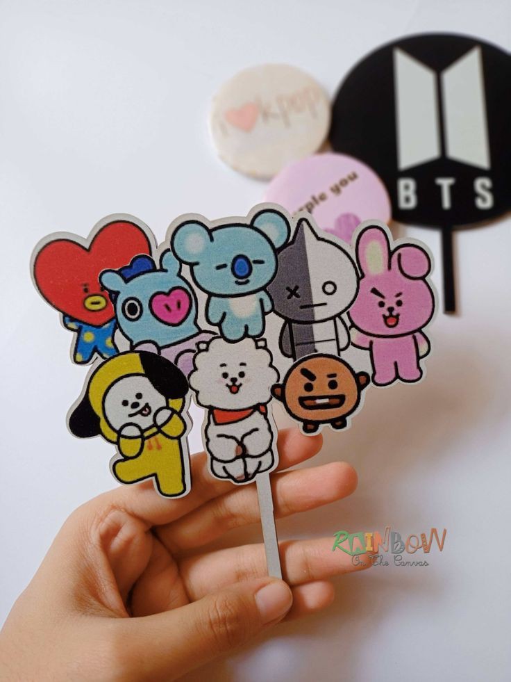 Kpop plushies cake topper