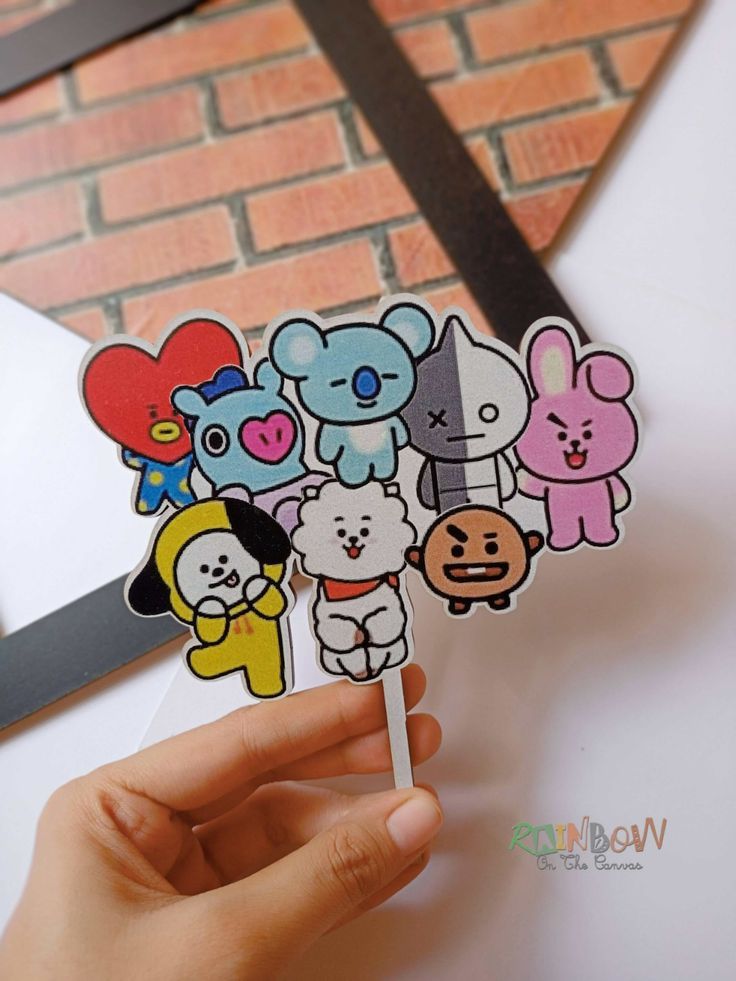 Kpop plushies cake topper